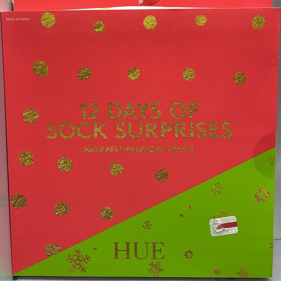 BNIB Brand new 12 days of socks for Holiday season by HUE - Picture 2 of 4